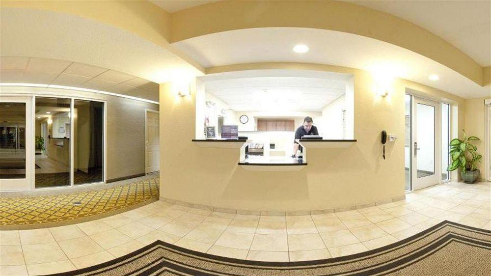 Candlewood Suites Fort Myers Interstate 75 By Ihg Bagian luar foto