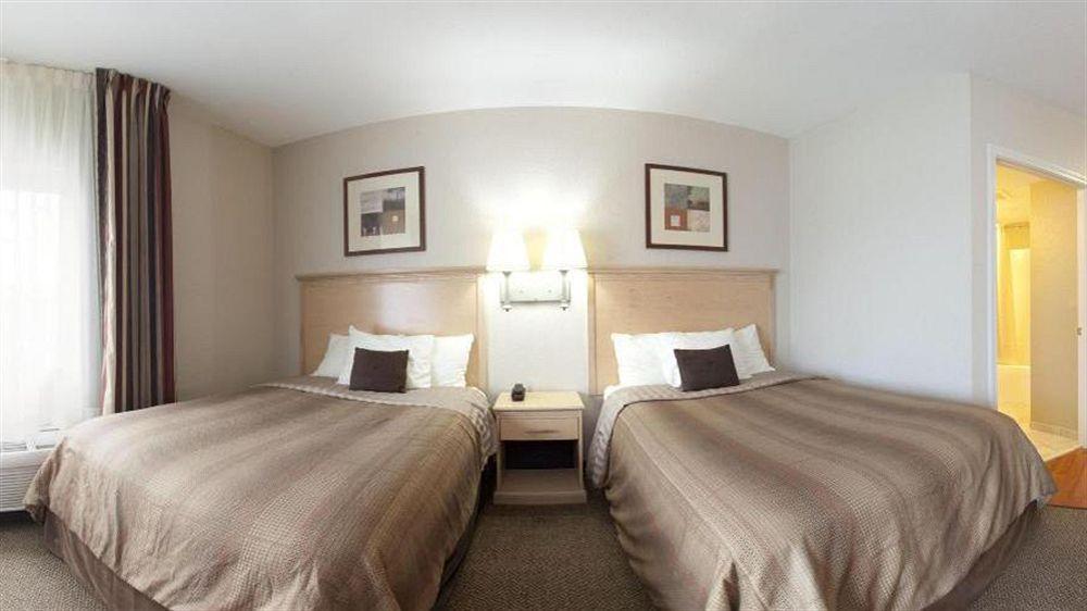 Candlewood Suites Fort Myers Interstate 75 By Ihg Bagian luar foto