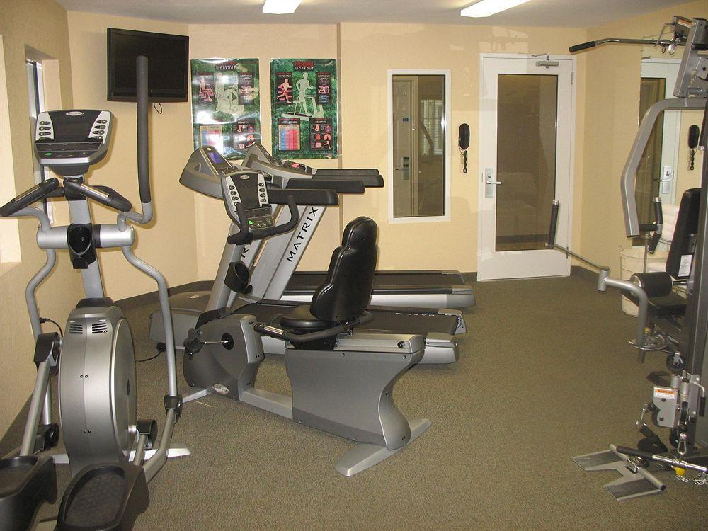 Candlewood Suites Fort Myers Interstate 75 By Ihg Bagian luar foto