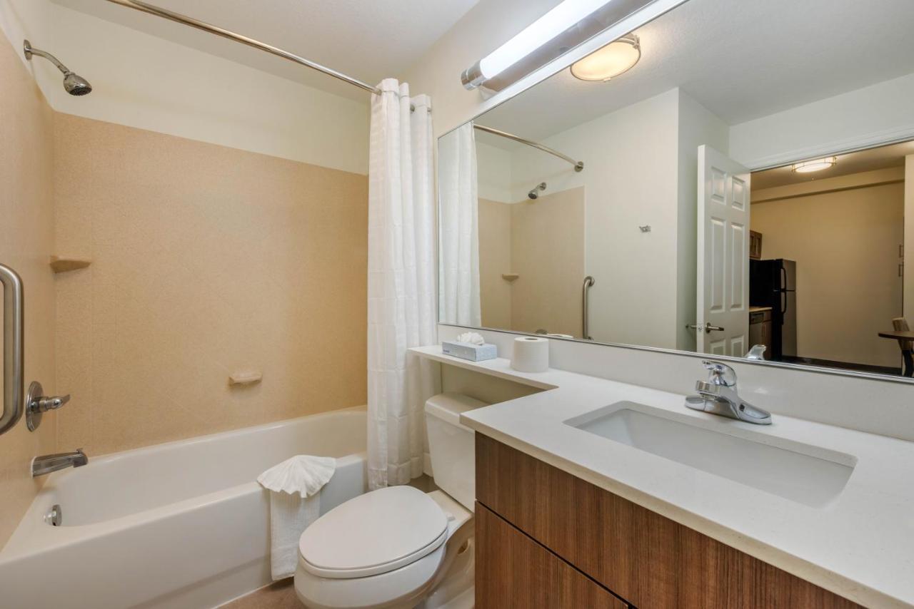 Candlewood Suites Fort Myers Interstate 75 By Ihg Bagian luar foto