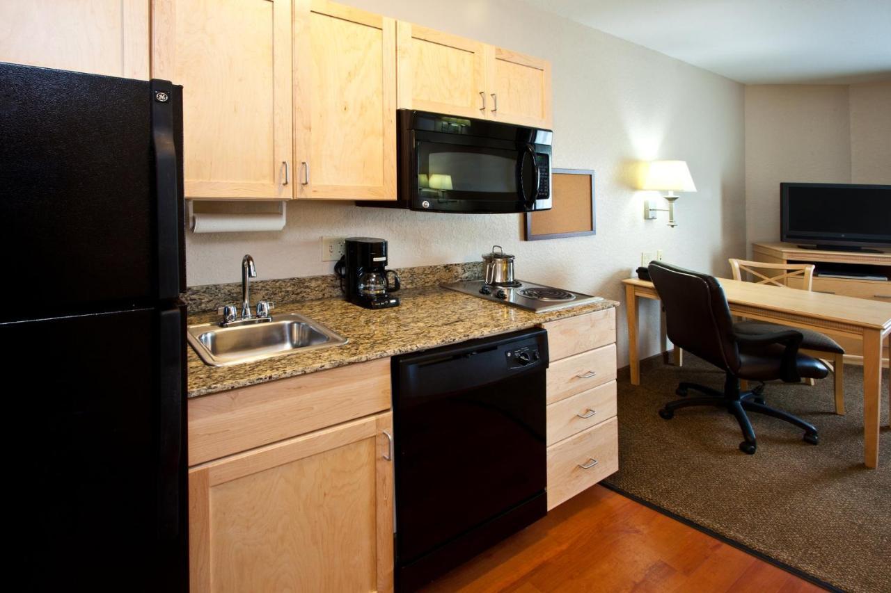 Candlewood Suites Fort Myers Interstate 75 By Ihg Bagian luar foto