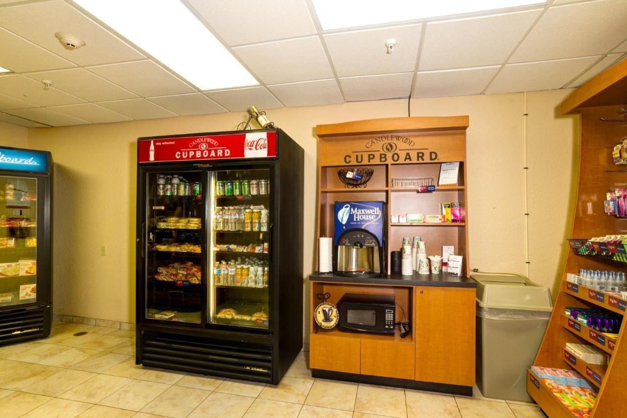 Candlewood Suites Fort Myers Interstate 75 By Ihg Bagian luar foto
