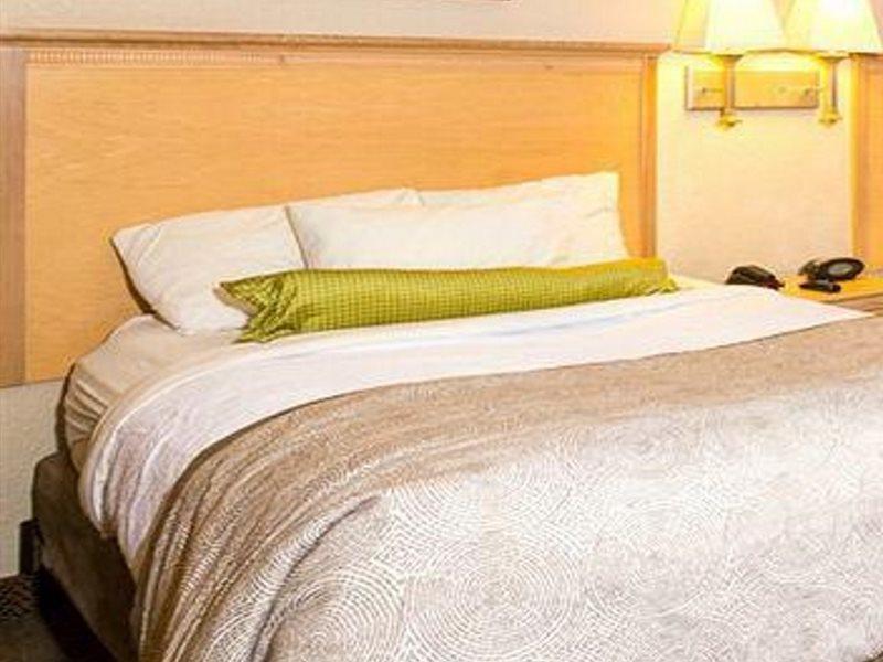 Candlewood Suites Fort Myers Interstate 75 By Ihg Bagian luar foto