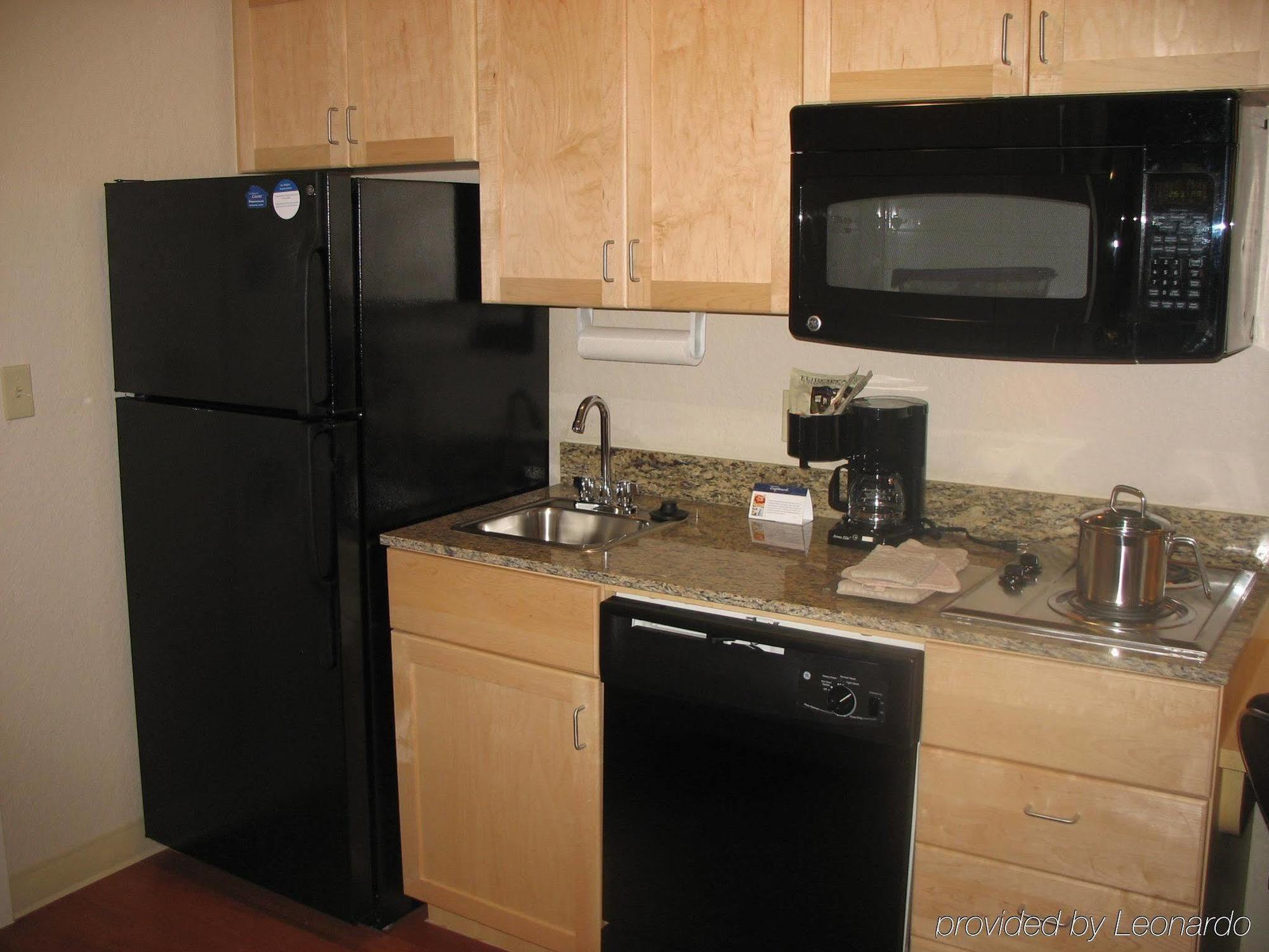 Candlewood Suites Fort Myers Interstate 75 By Ihg Bagian luar foto